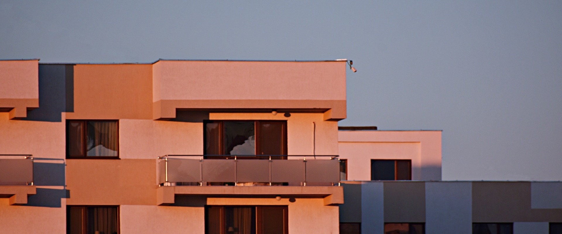 Image of Spacious Suburb Apartment 2