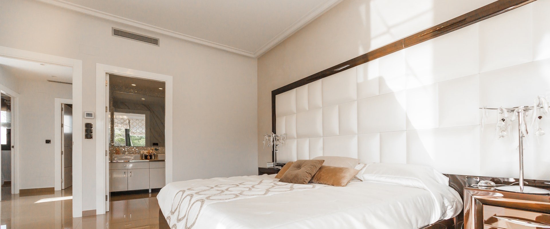 Image of Renovated Lux Apartment 5