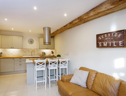3-Bed House in Dove House Farm