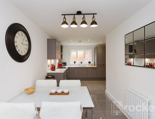 4-Bed House in Newsam Close