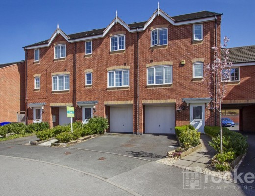 4-Bed House in Godwin Way