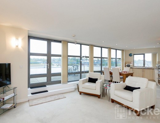 2-Bed Flat in Brunswick Court