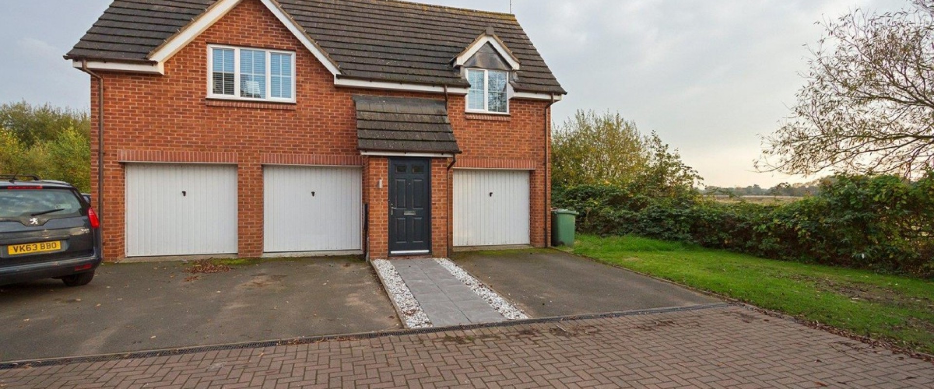 Image of 2-Bed Flat in Pioneer Way