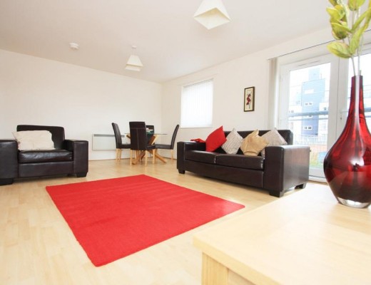 2-Bed Flat in Windsor Court