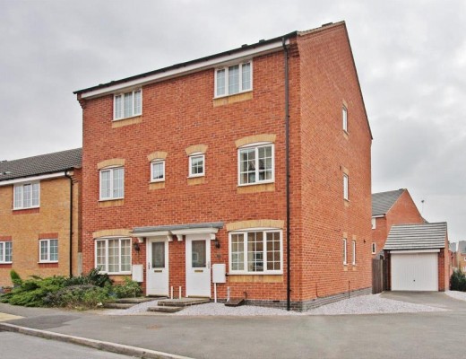 3-Bed House in Godwin Way