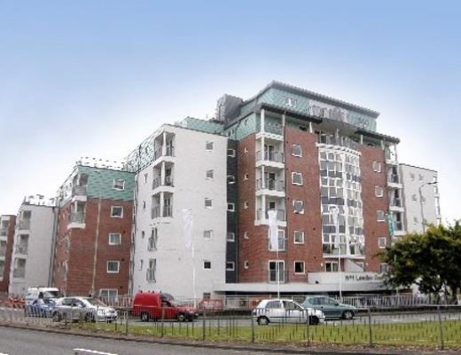 2-Bed Flat in Tower Court