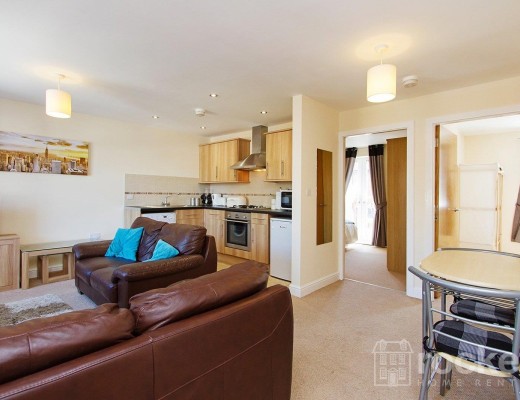 2-Bed Flat in Faulds Court