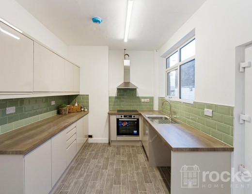 2-Bed House in Oriel Street