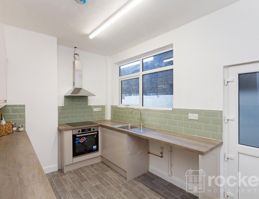 2-Bed House in Oriel Street