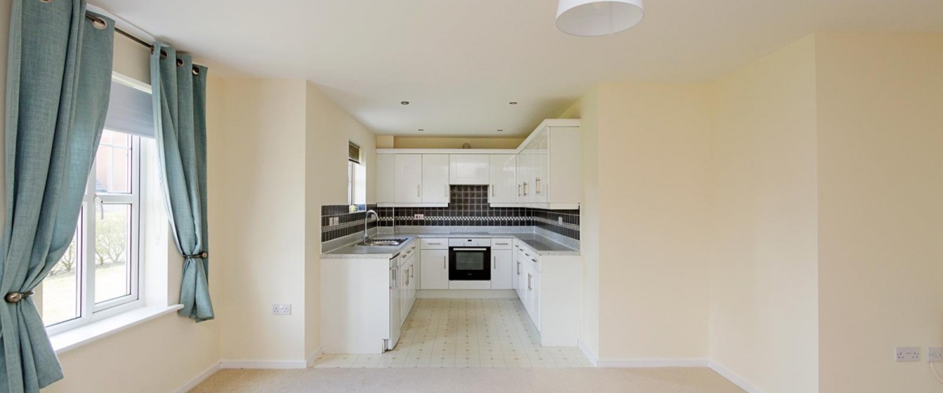 Image of 2-Bed Flat in St Georges Court